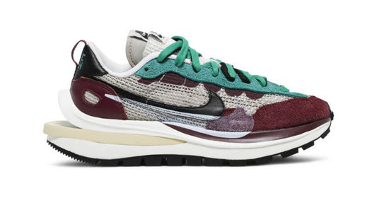 Nike Sacai x VaporWaffle SP 'Villain Red'