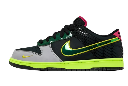 Nike Dunk PE Low
What the Duck - University