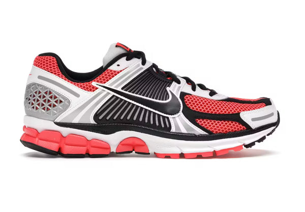 Nike Zoom Vomero 5
Bright Crimson