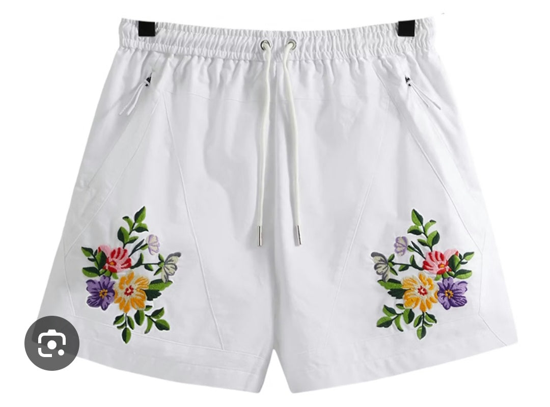 Kith Floral Oxford Turbo Short
White (Men's)